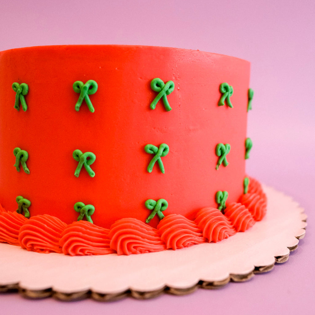 Little bow red and green Christmas cake