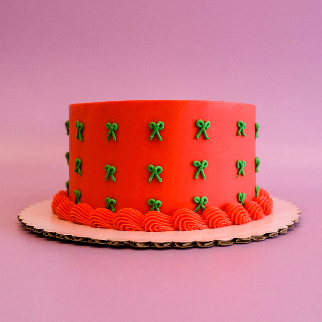 Little bow red and green Christmas cake