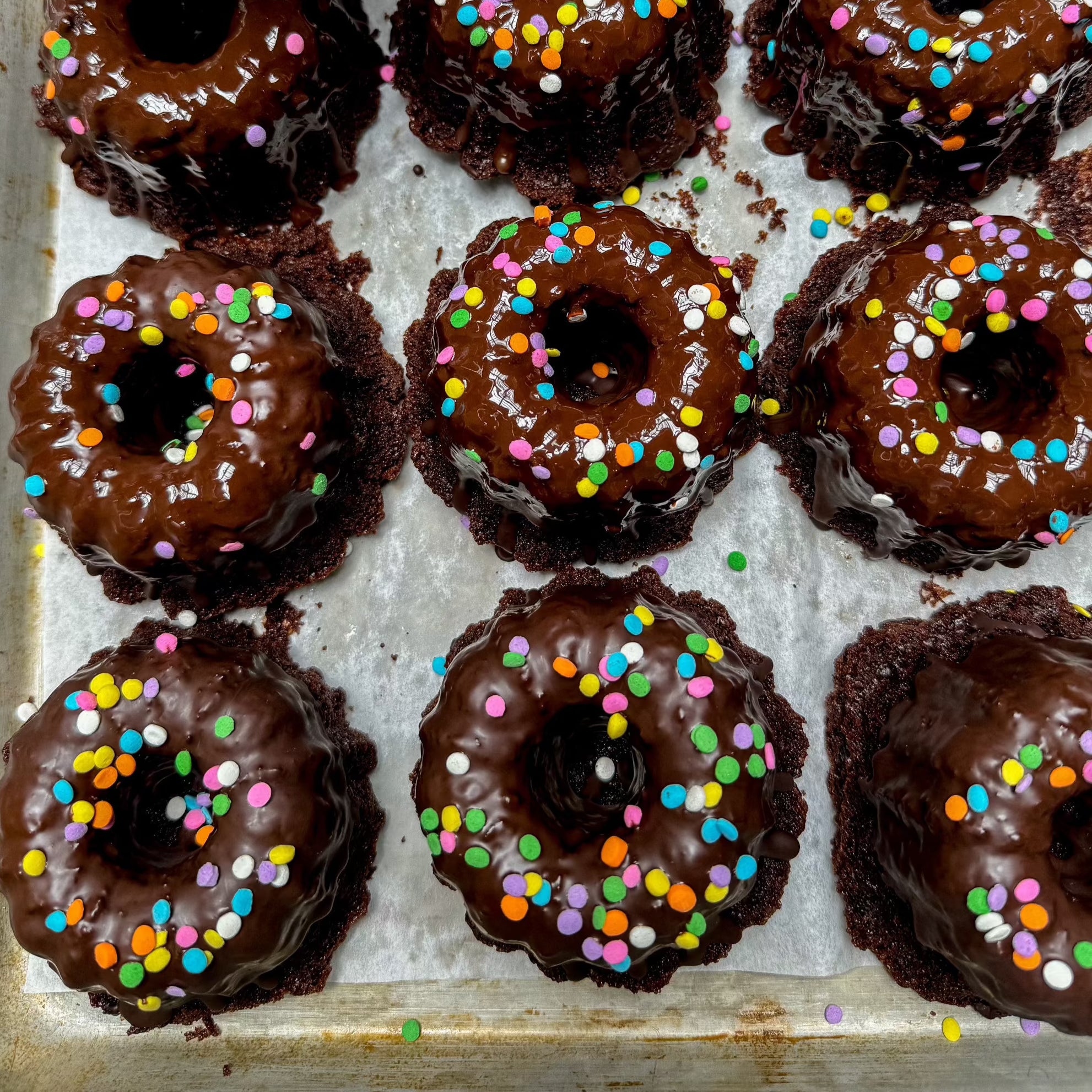 Mini Bundt Cake, Box of – Padoca Bakery - Main Image