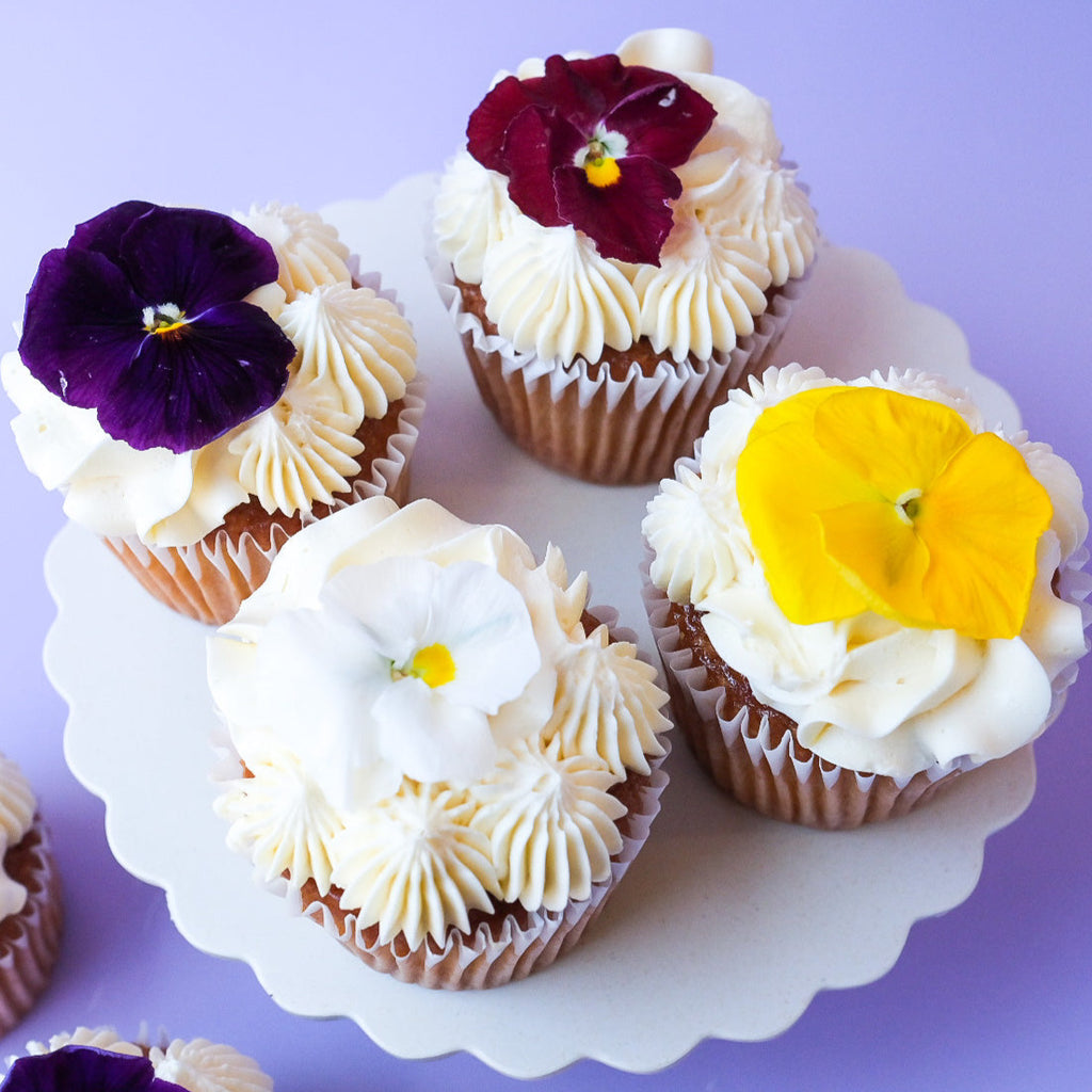 edible flower cupcakes 