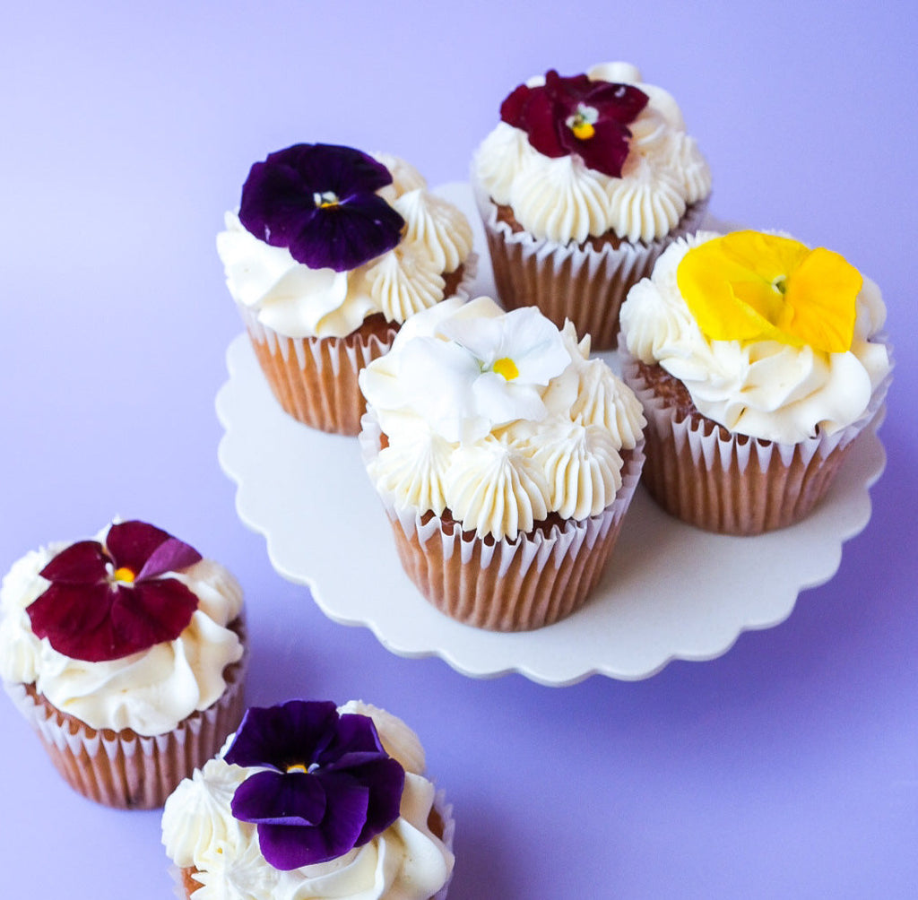 edible flower cupcakes 
