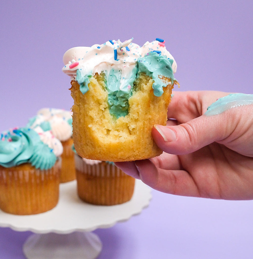 Pink and blue gender reveal cupcakes 