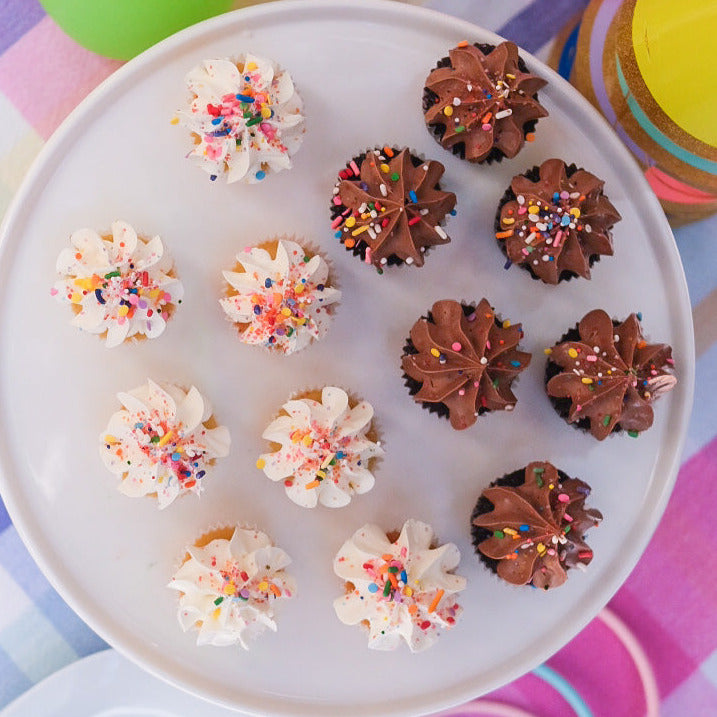 Mini chocolate and Vanilla Cupcakes